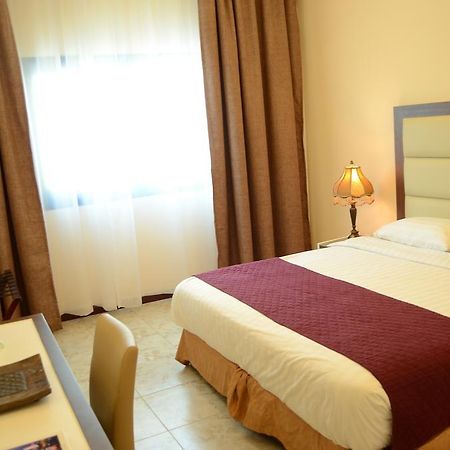 Arcadia Hotel Suites Sharjah Exterior foto