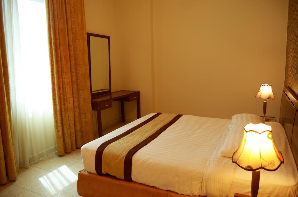 Arcadia Hotel Suites Sharjah Exterior foto