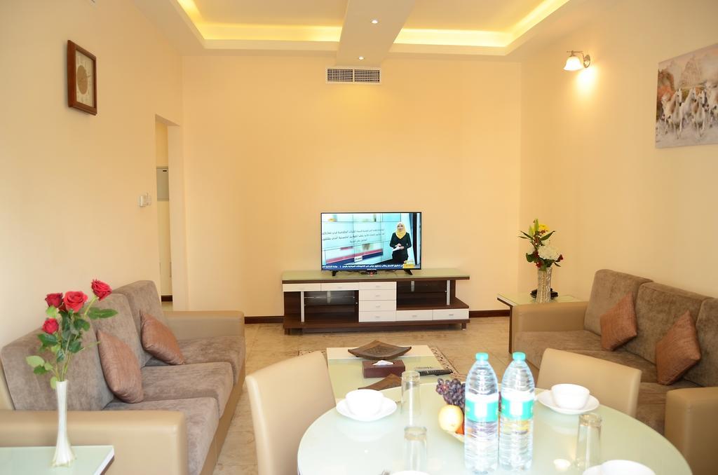 Arcadia Hotel Suites Sharjah Exterior foto